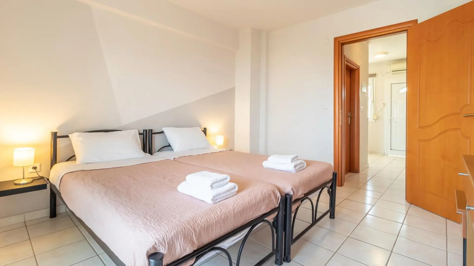 Properstay 107 - Villa Sea View Polychrono 0*,  Greece