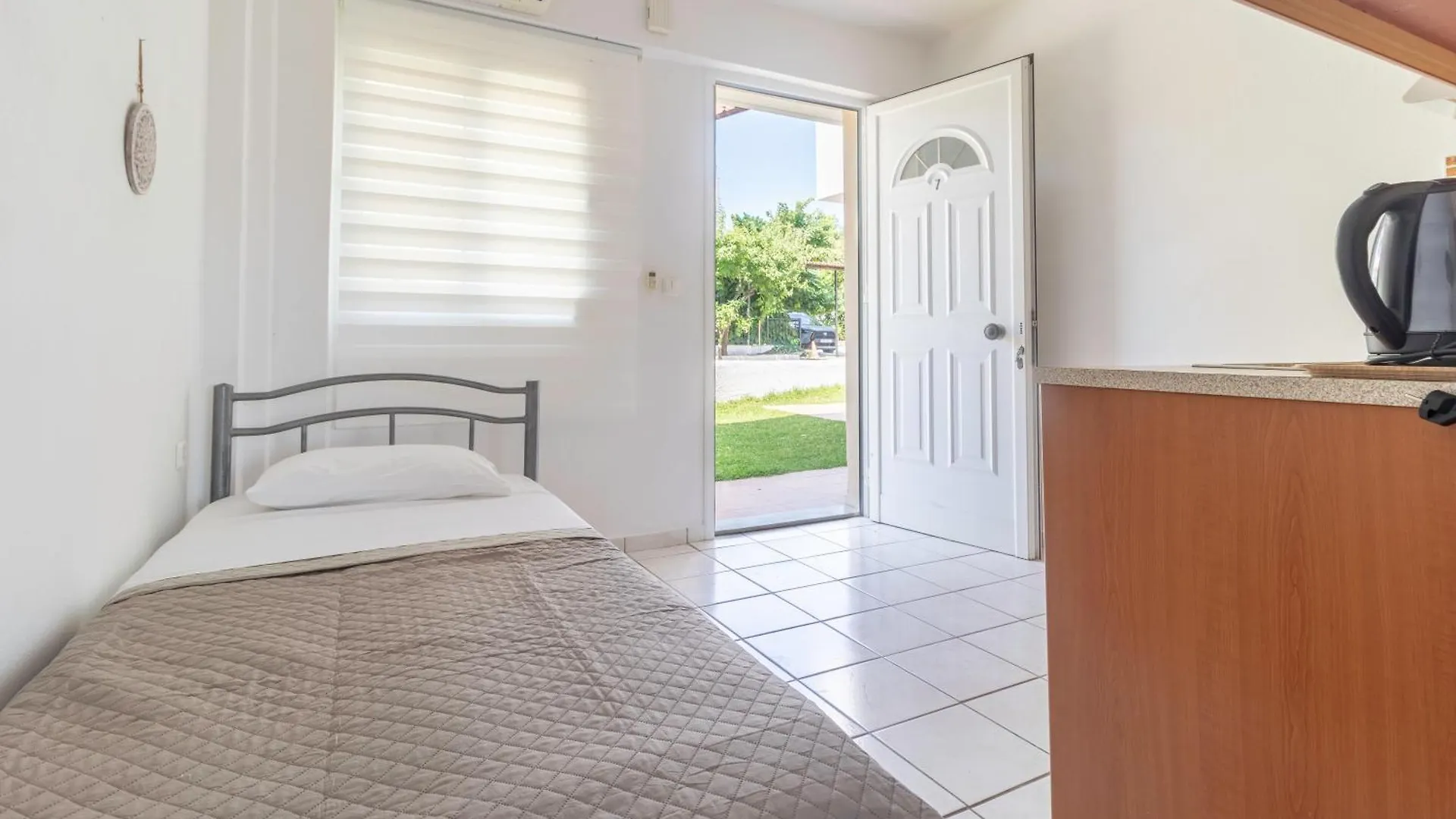Properstay 107 - Villa Sea View Polychrono Apartment